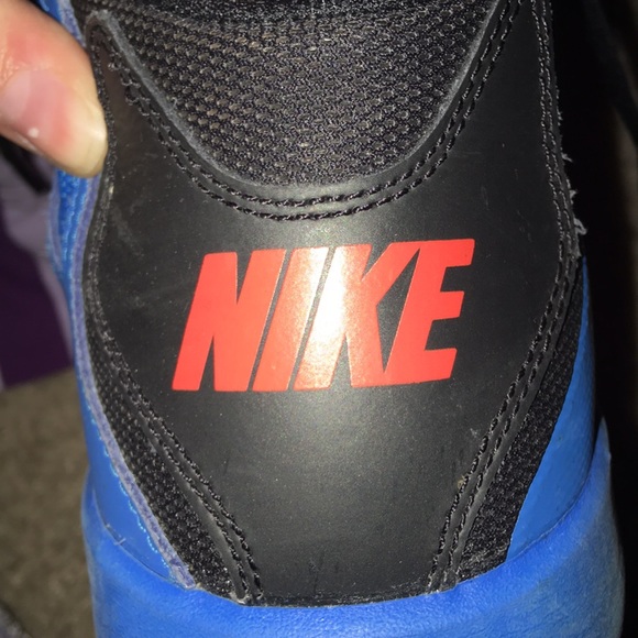 Nike Basketball shoes - Picture 3 of 5